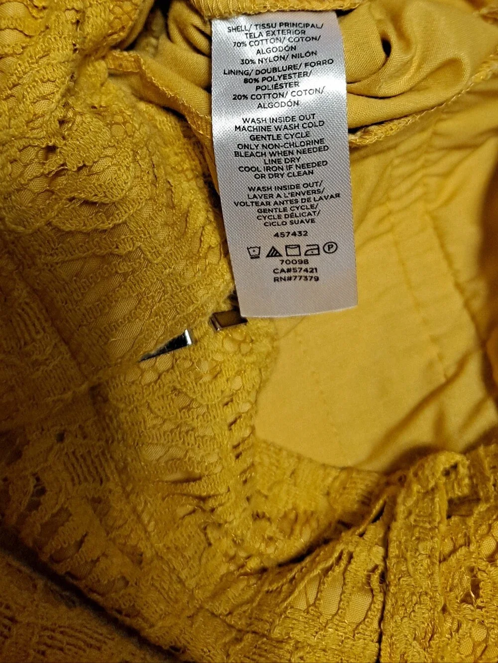 Ann Taylor Factory Women's Mustard Lace Shorts Sz 2